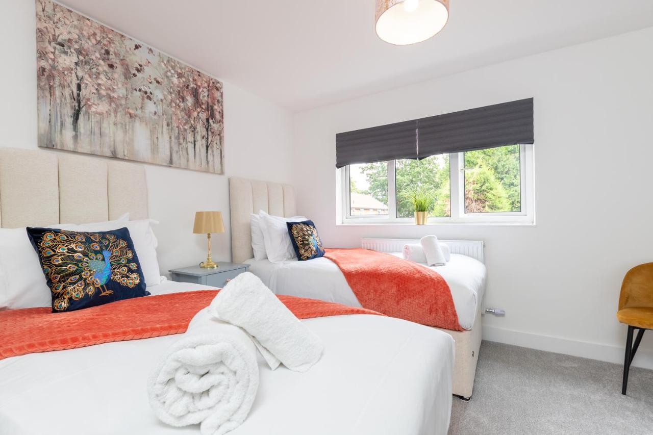 White Orchid Contractor's Haven: 3-bed With Free Parking *