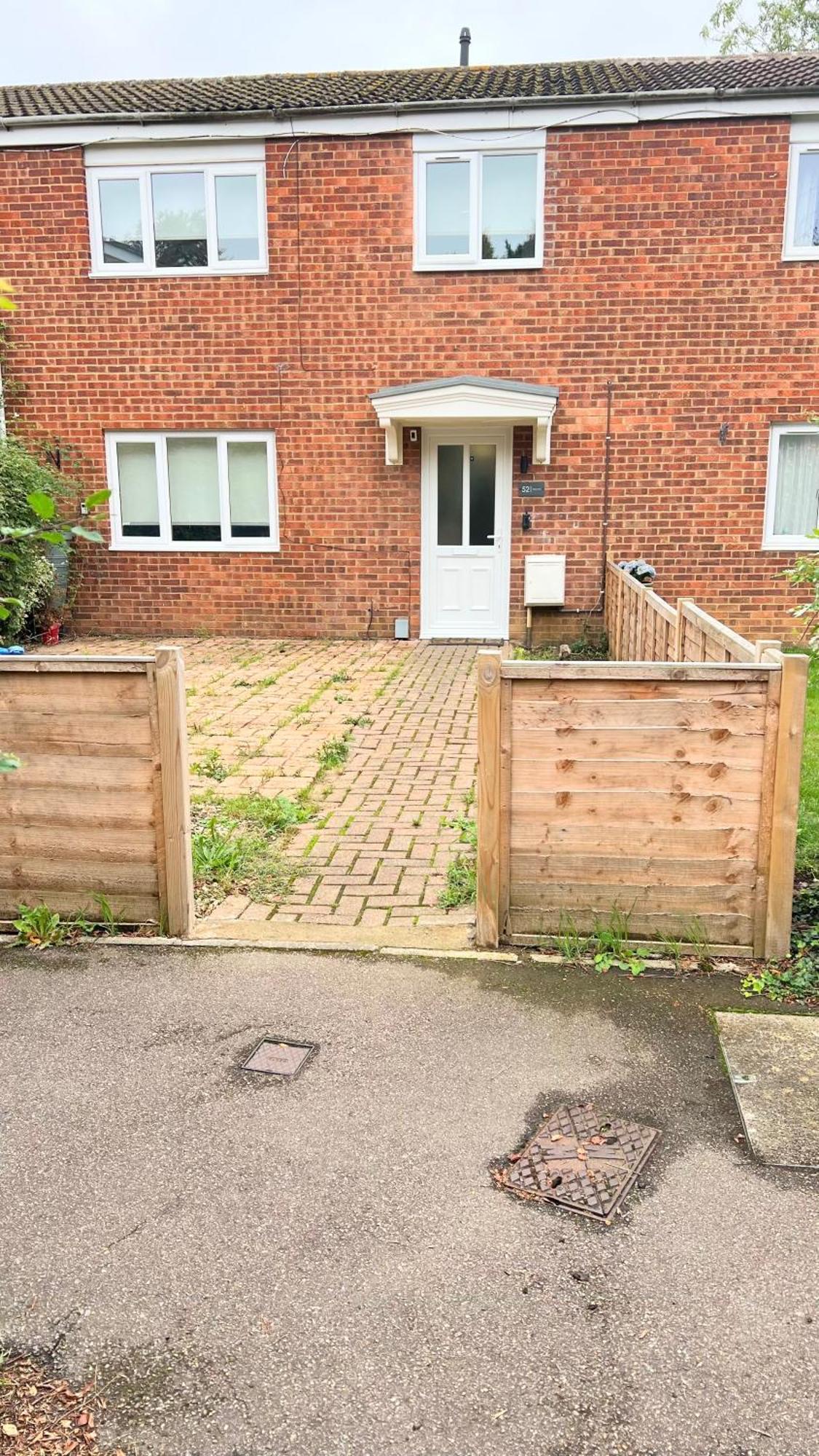 Holiday home White Orchid Contractor's Haven: 3-bed With Free Parking *